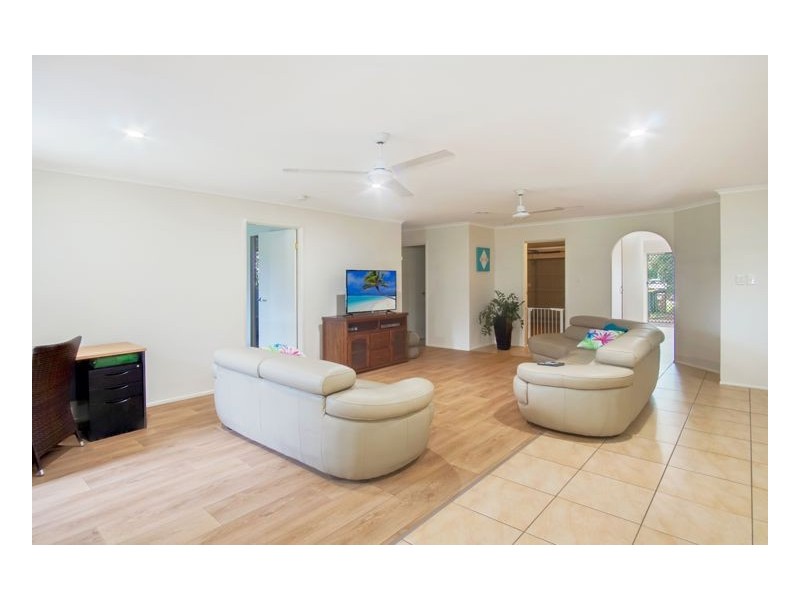 7 McKinnon Drive, Burnside QLD 4560