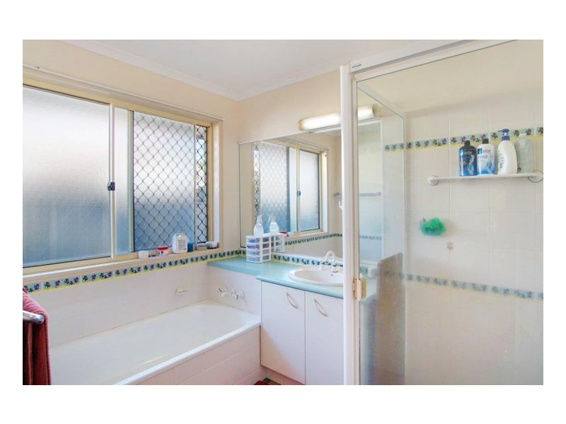 33 Satinwood Place, Mountain Creek QLD 4557