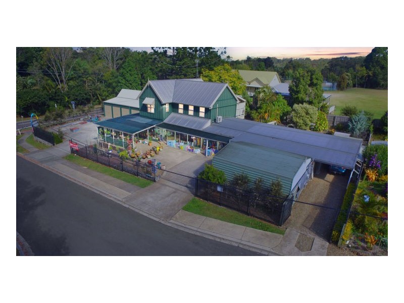 4 Emu Walk, Mapleton QLD 4560