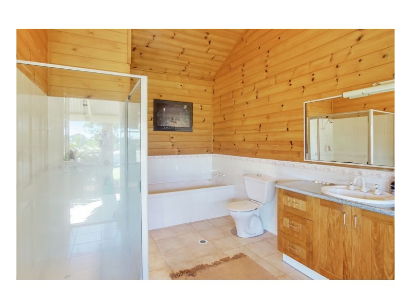 401-411 Kureelpa Falls Road, Kureelpa QLD 4560