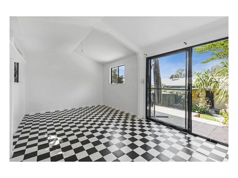 15 Crystal Street, Mapleton QLD 4560