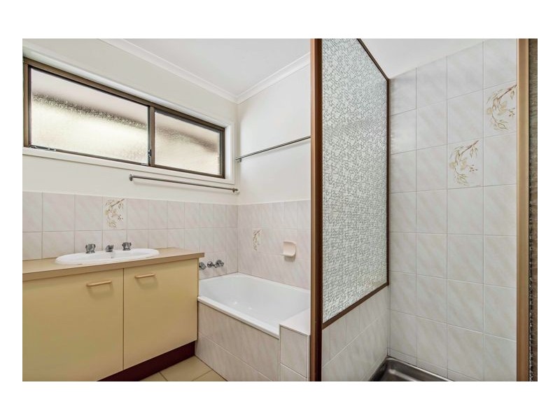 44 Burgess Avenue, Maleny QLD 4552