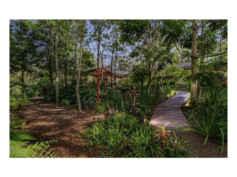 2 Meadowood Rise, Mapleton QLD 4560