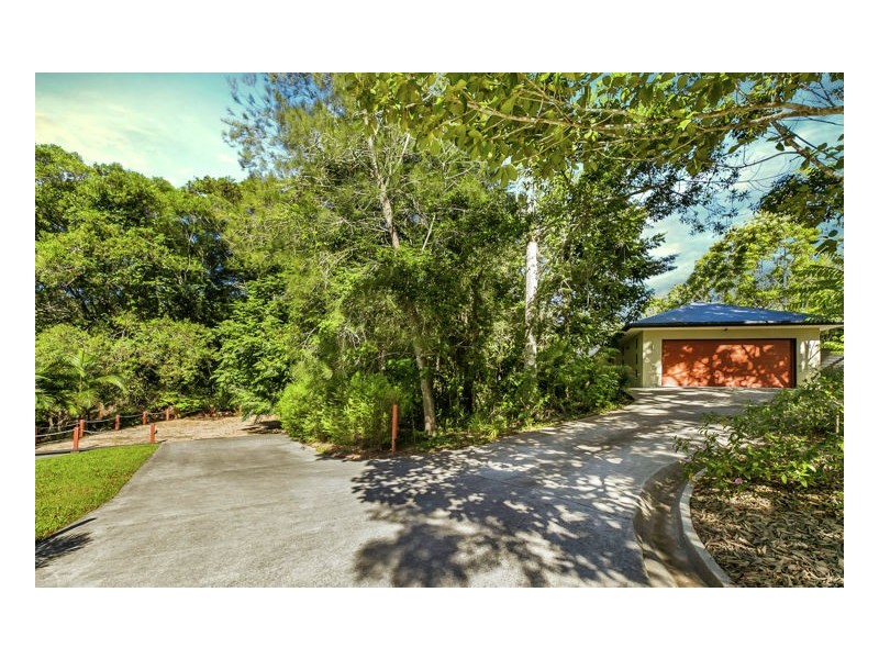 2 Meadowood Rise, Mapleton QLD 4560