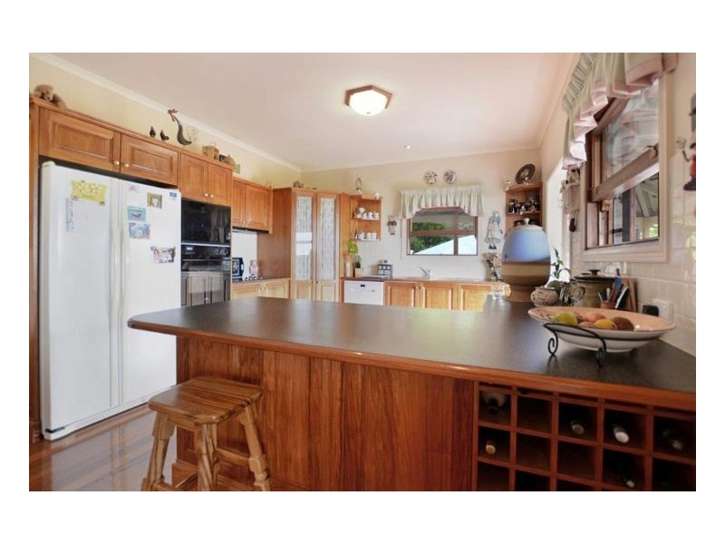 19 Ringwood Lane, Mapleton QLD 4560