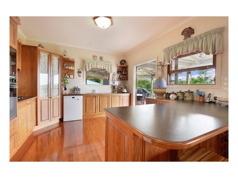 19 Ringwood Lane, Mapleton QLD 4560