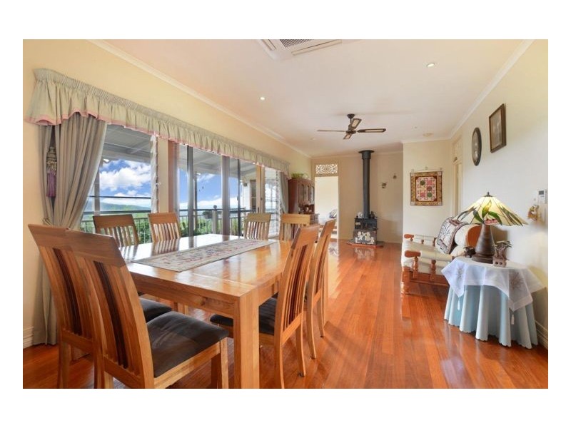 19 Ringwood Lane, Mapleton QLD 4560
