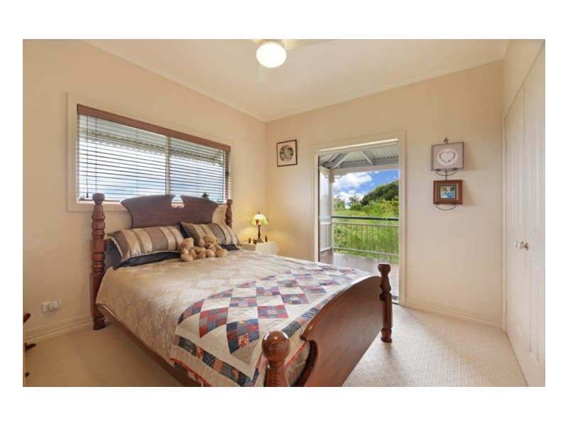 19 Ringwood Lane, Mapleton QLD 4560