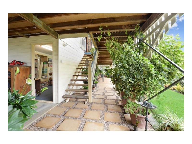 19 Ringwood Lane, Mapleton QLD 4560