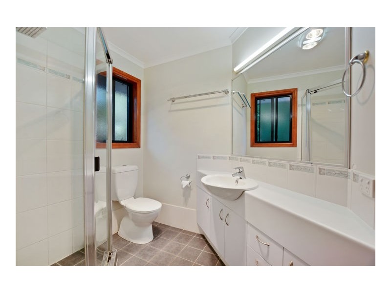 27 Leigha Place, Kureelpa QLD 4560