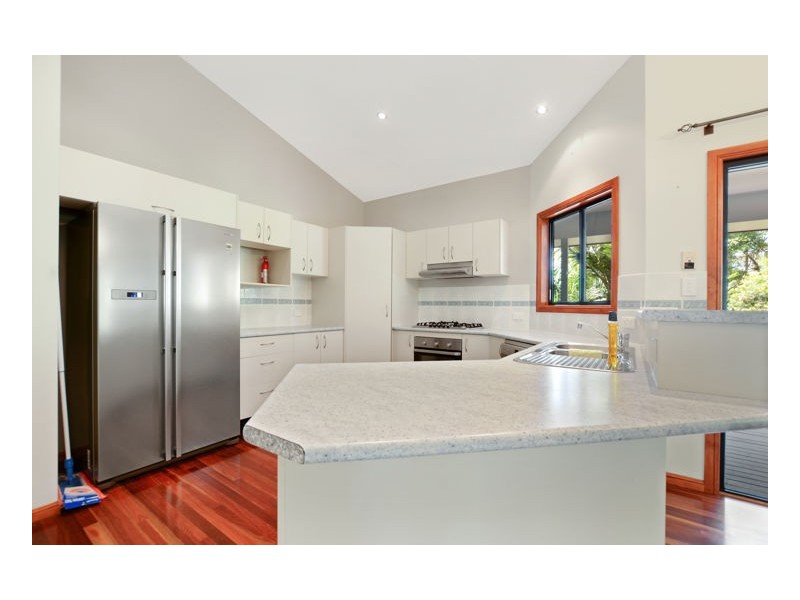 27 Leigha Place, Kureelpa QLD 4560