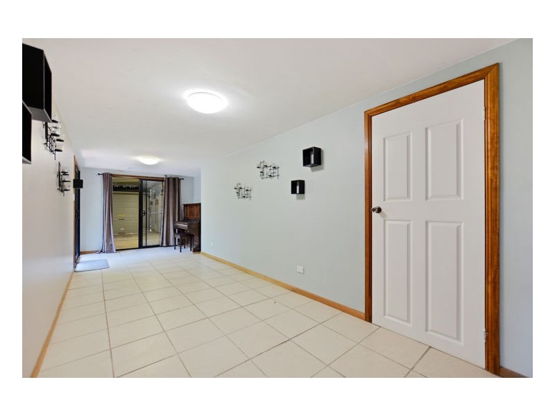 27 Leigha Place, Kureelpa QLD 4560