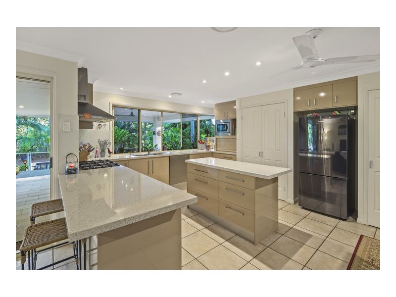 72 Topview Drive, Tanawha QLD 4556