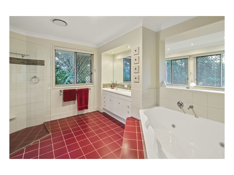 72 Topview Drive, Tanawha QLD 4556