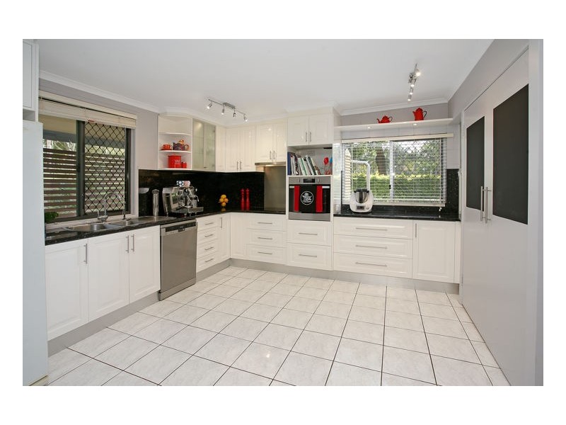 29 Treehaven Way, Maleny QLD 4552