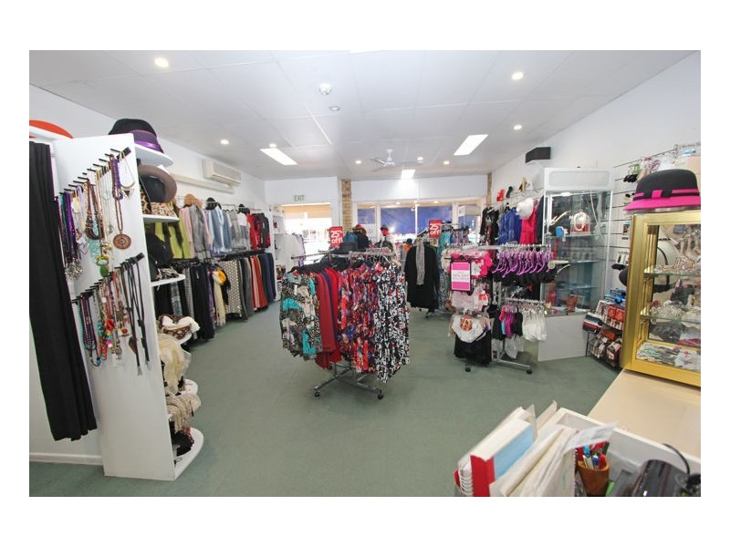 Shop 5/4 Maple Street, Maleny QLD 4552