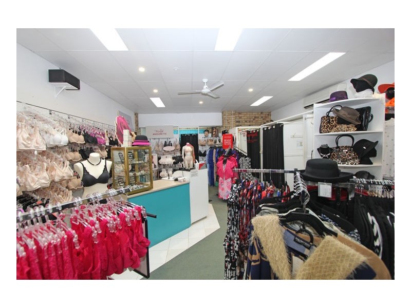 Shop 5/4 Maple Street, Maleny QLD 4552