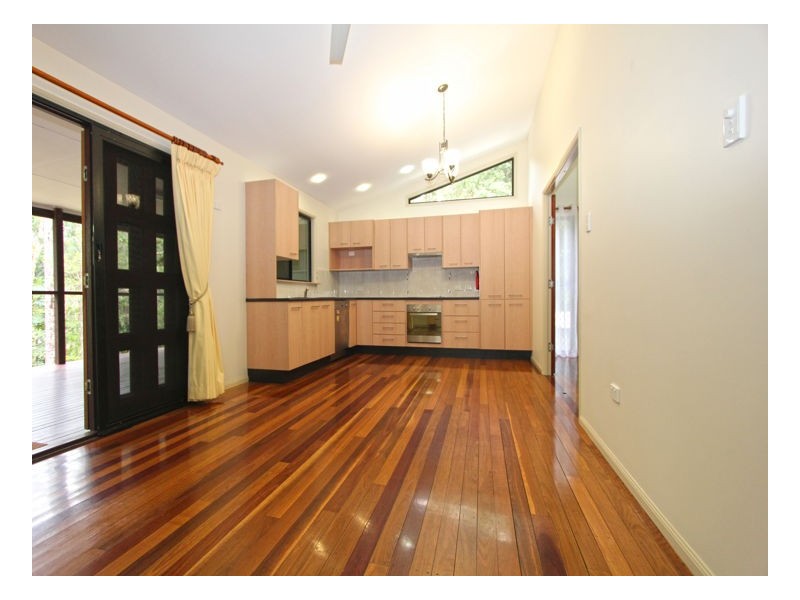 32 Fig Tree Drive, Beerwah QLD 4519