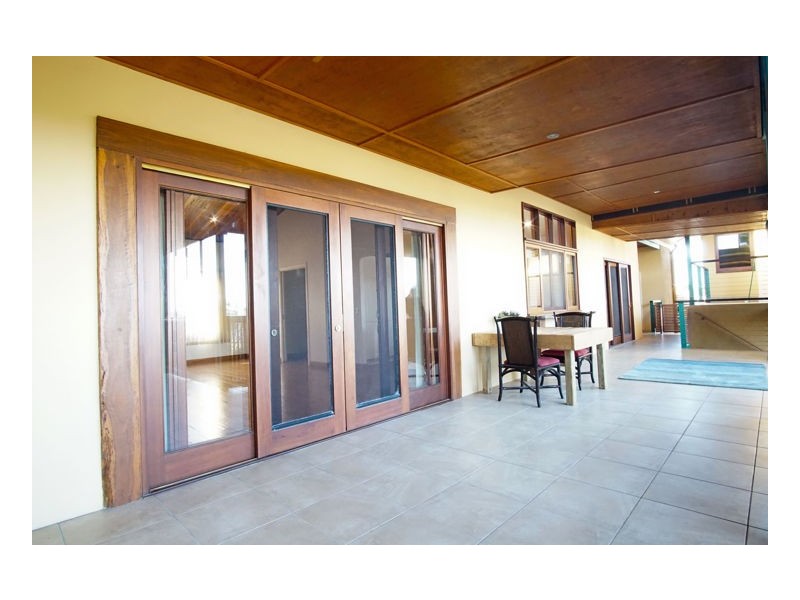 2 Snowwood Avenue, Maleny QLD 4552