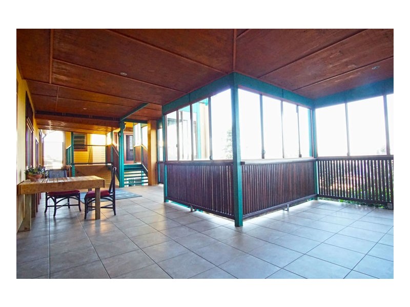 2 Snowwood Avenue, Maleny QLD 4552