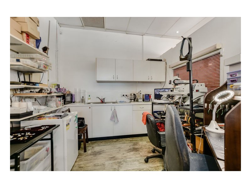 Shop 4/22 Peachester Road, Beerwah QLD 4519