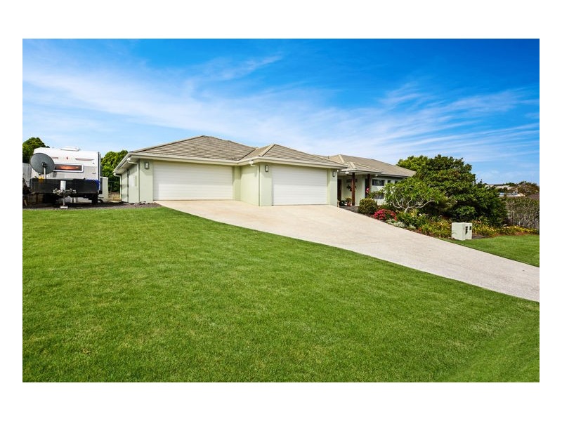 17 Macaranga Street, Maleny QLD 4552