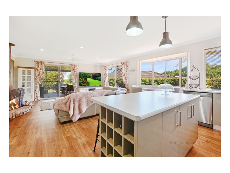 25 Post Office Road, Mapleton QLD 4560