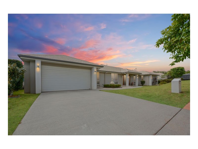 42 Petigrain Avenue, Palmwoods QLD 4555