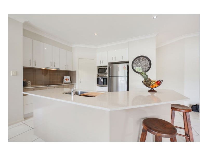 42 Petigrain Avenue, Palmwoods QLD 4555