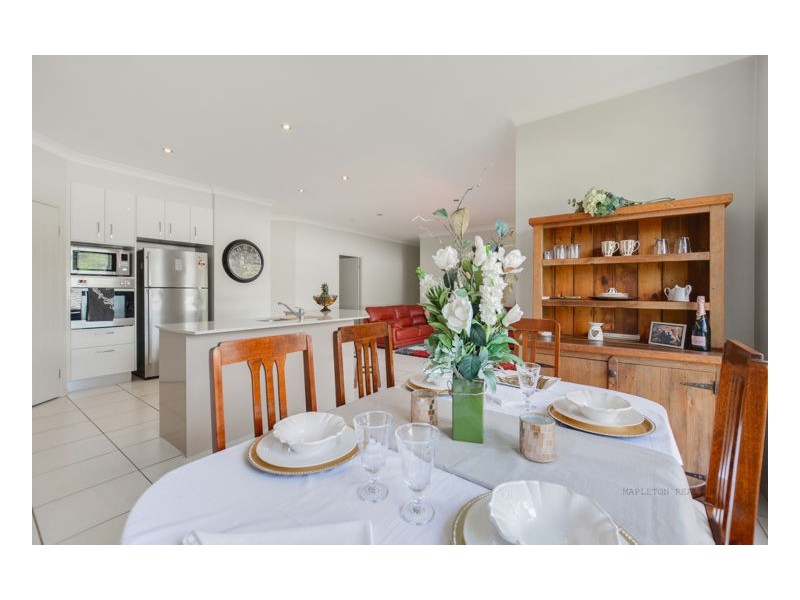 42 Petigrain Avenue, Palmwoods QLD 4555