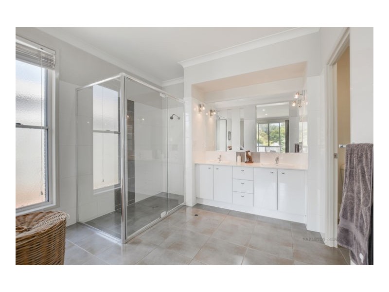 42 Petigrain Avenue, Palmwoods QLD 4555