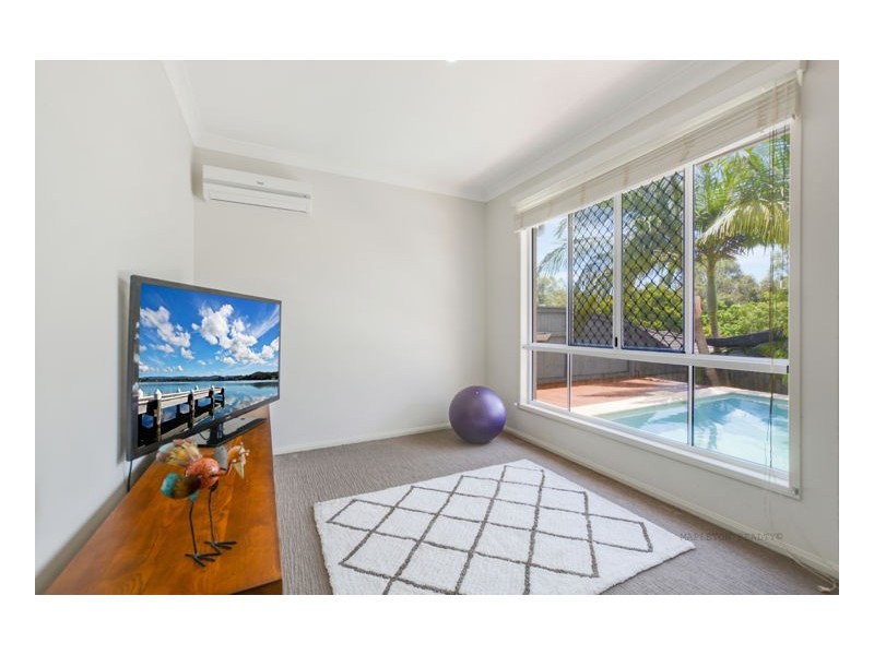 42 Petigrain Avenue, Palmwoods QLD 4555