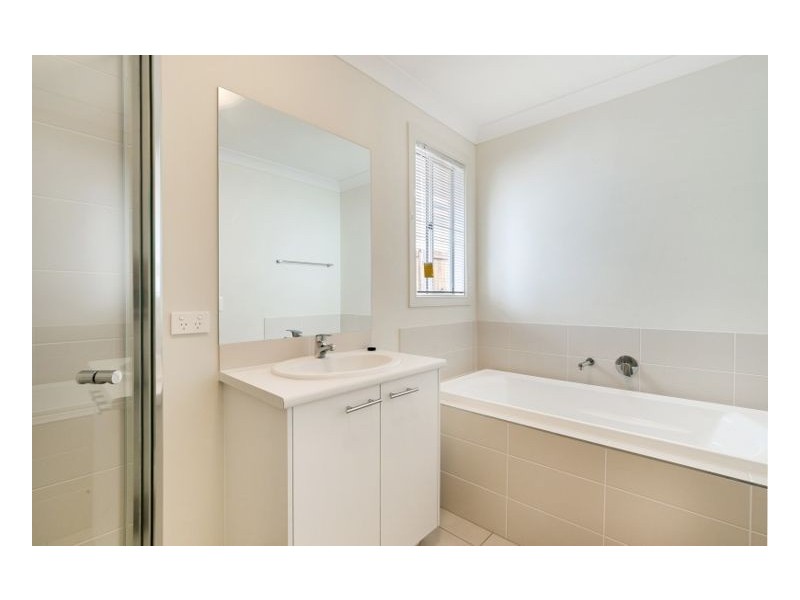 49 Steamer Way, Springfield Lakes QLD 4300