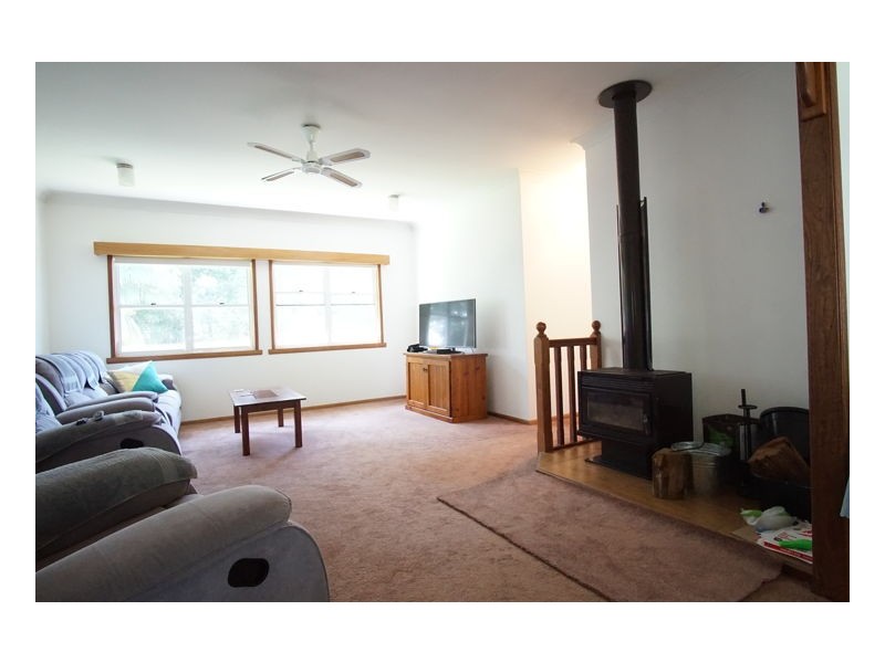 2 Bean Street, Maleny QLD 4552