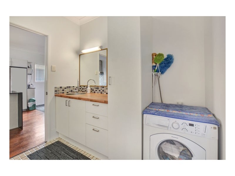 36 Lantana Lane, Mapleton QLD 4560