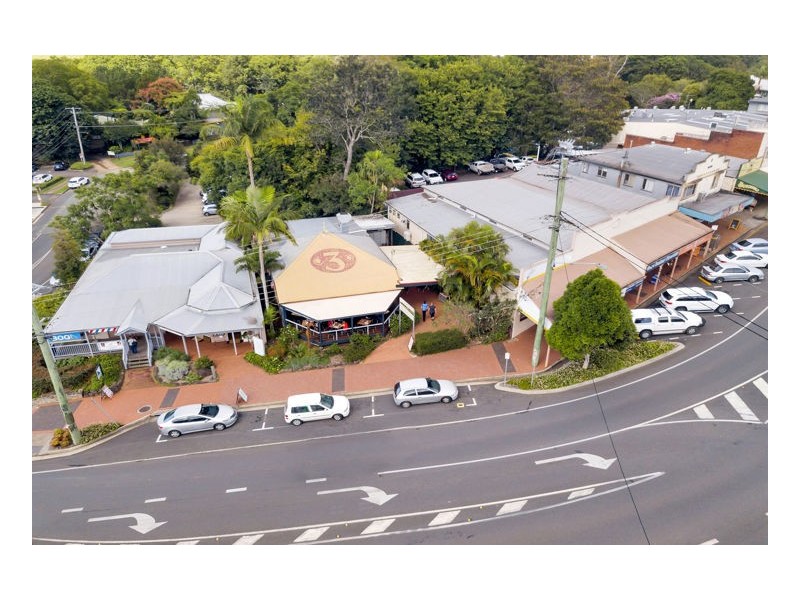 3 Maple Street, Maleny QLD 4552