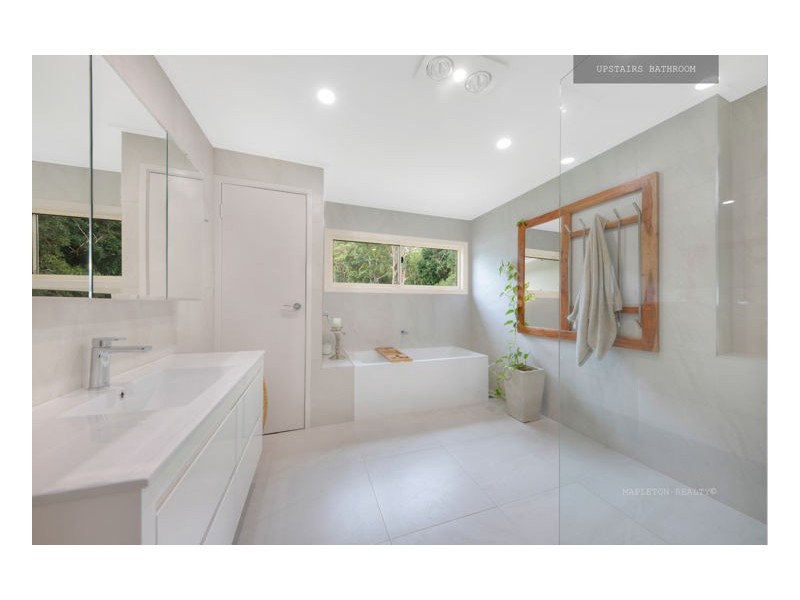 2 The Parkway Place, Mapleton QLD 4560