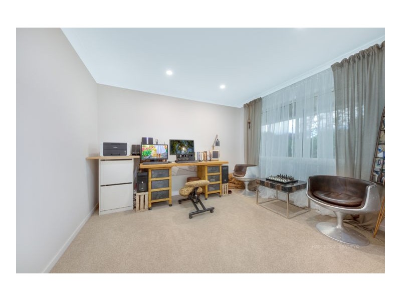 2 The Parkway Place, Mapleton QLD 4560