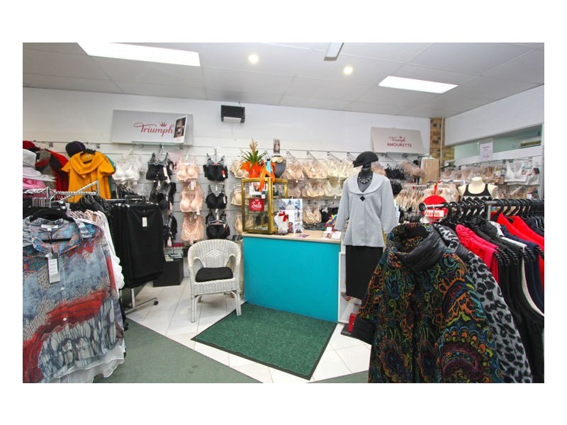 Shop 5/4 Maple Street, Maleny QLD 4552