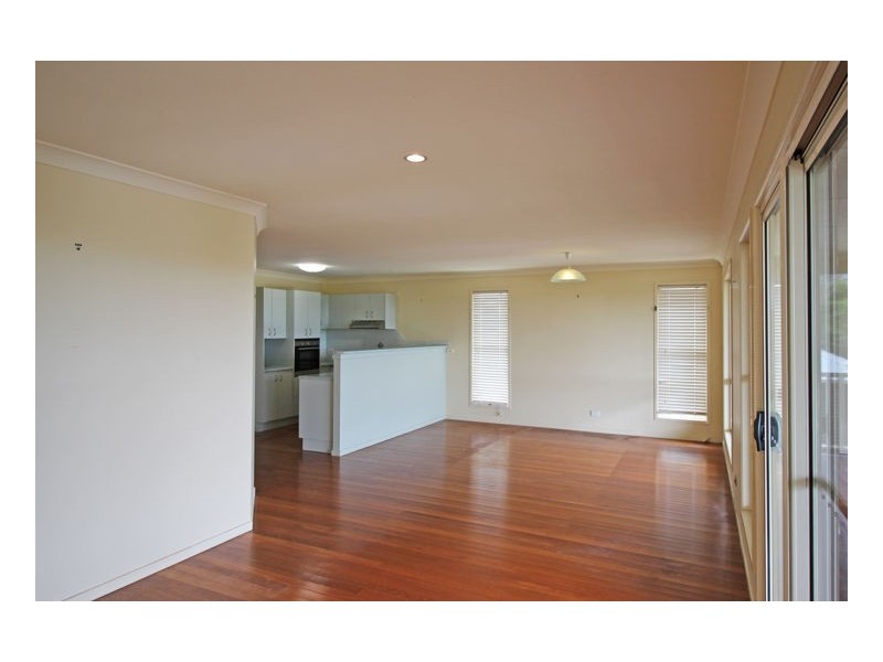 38 Tamarind Street, Maleny QLD 4552