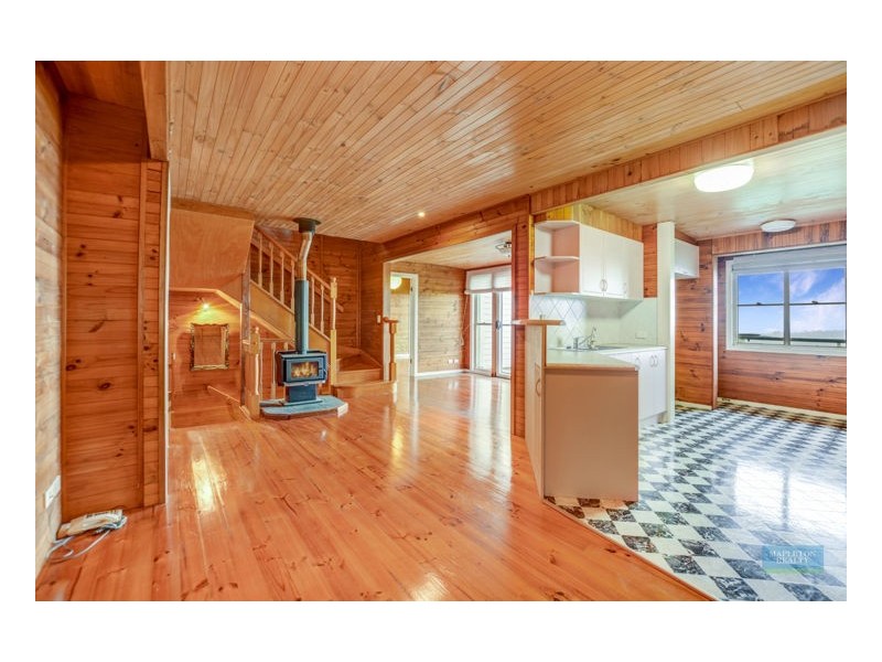 7 Falcon Court, Mapleton QLD 4560