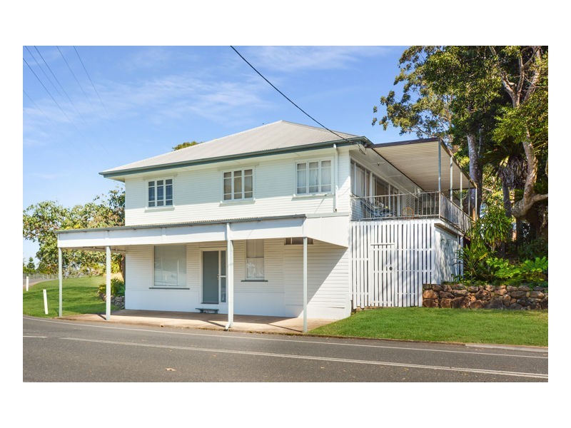 12 Myrtle Street, Maleny QLD 4552