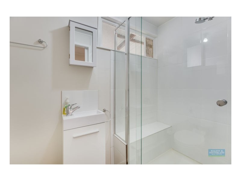 12 Myrtle Street, Maleny QLD 4552