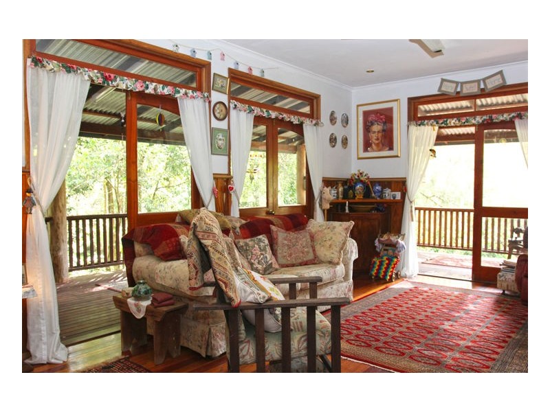 9 McLean Road, Maleny QLD 4552