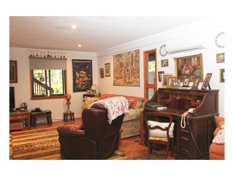 9 McLean Road, Maleny QLD 4552