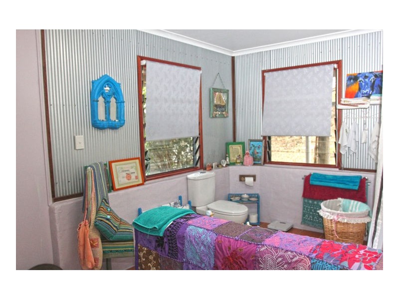 9 McLean Road, Maleny QLD 4552