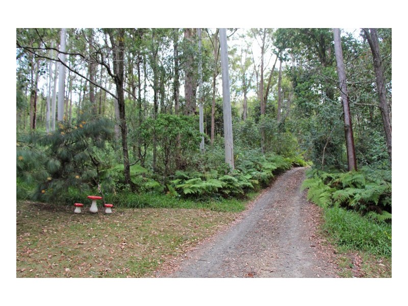 9 McLean Road, Maleny QLD 4552