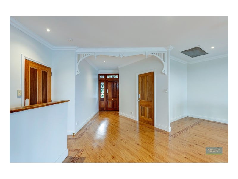 18 Topaz Street, Mapleton QLD 4560