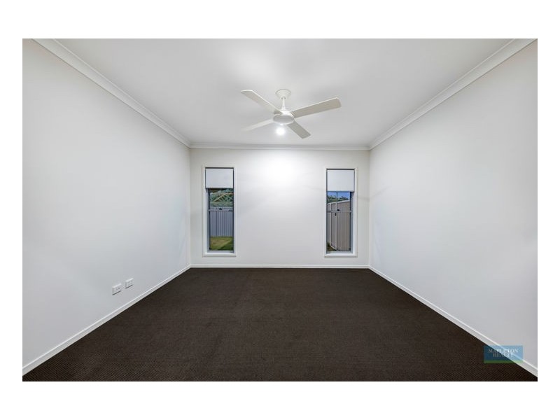 5 Grove Boulevard, Mooloolah Valley QLD 4553