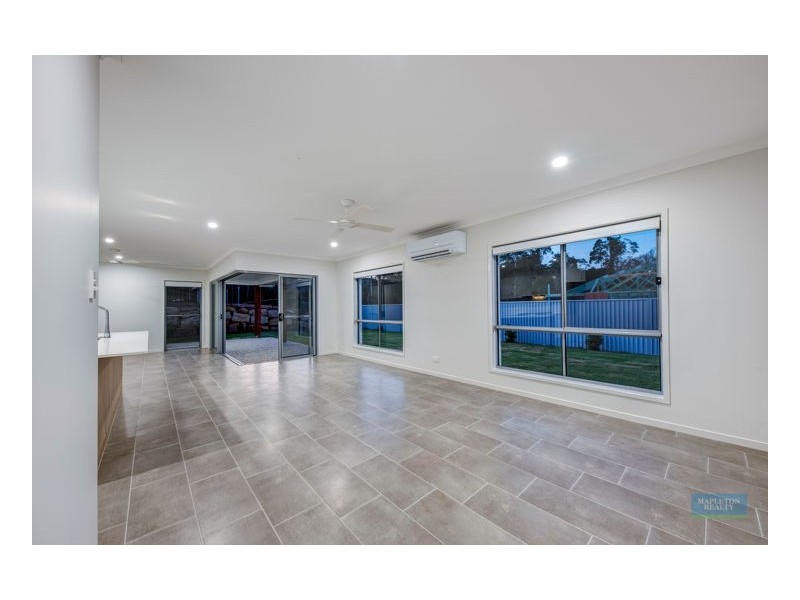 5 Grove Boulevard, Mooloolah Valley QLD 4553